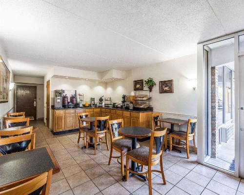 Rodeway Inn Sweetwater image 2