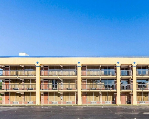 Rodeway Inn Sweetwater image 22
